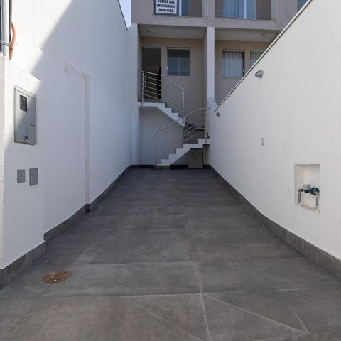 Casa à venda com 90m², 2 quartos e 2 vagasGaragem
