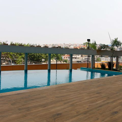 Apartamento à venda com 32m², 1 quarto e 1 vaga Apartamento à venda com 32m², 1 quarto e 1 vagaÁrea comum - Piscina