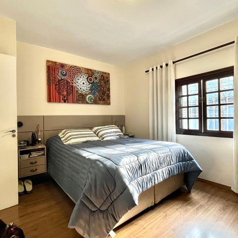 Casa à venda com 140m², 4 quartos e 1 vaga Casa à venda com 140m², 4 quartos e 1 vagaSuíte