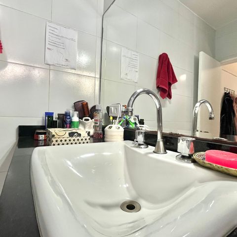 Casa à venda com 140m², 4 quartos e 1 vaga Casa à venda com 140m², 4 quartos e 1 vagaBanheiro da Suíte