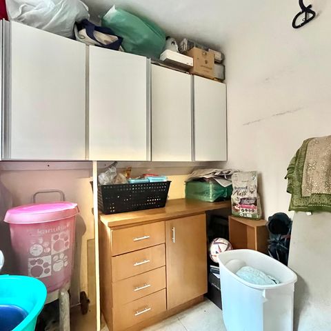 Casa à venda com 140m², 4 quartos e 1 vaga Casa à venda com 140m², 4 quartos e 1 vagaQuarto de Serviço