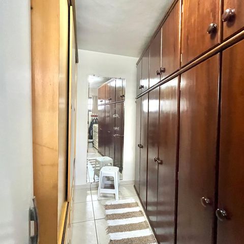 Casa à venda com 140m², 4 quartos e 1 vaga Casa à venda com 140m², 4 quartos e 1 vagaCloset da suíte