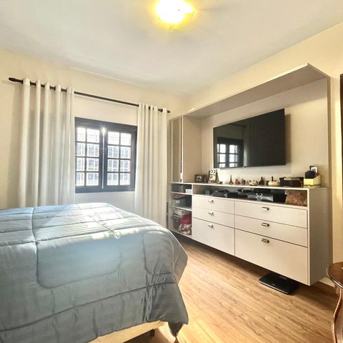 Casa à venda com 140m², 4 quartos e 1 vaga Casa à venda com 140m², 4 quartos e 1 vagaSuíte