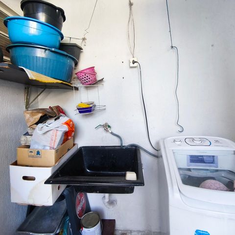 Casa à venda com 150m², 4 quartos e 3 vagas Casa à venda com 150m², 4 quartos e 3 vagasÁrea de Serviço