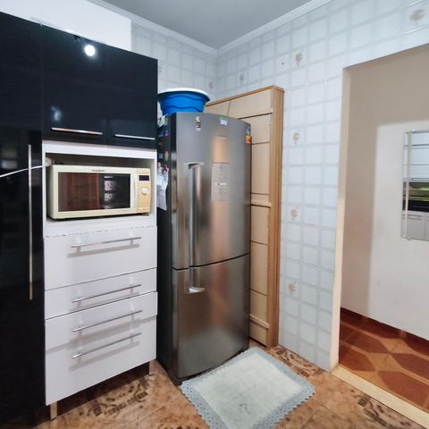 Casa à venda com 150m², 4 quartos e 3 vagas Casa à venda com 150m², 4 quartos e 3 vagasCozinha