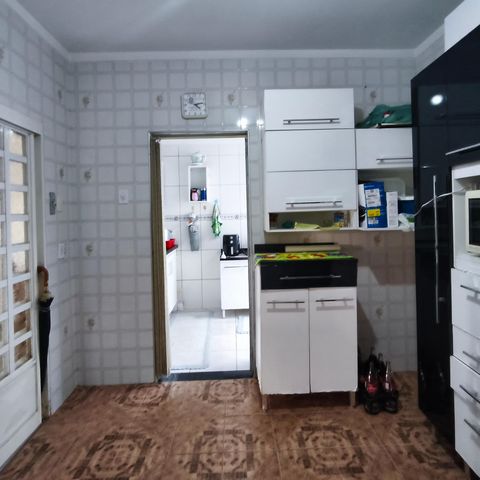 Casa à venda com 150m², 4 quartos e 3 vagas Casa à venda com 150m², 4 quartos e 3 vagasCozinha
