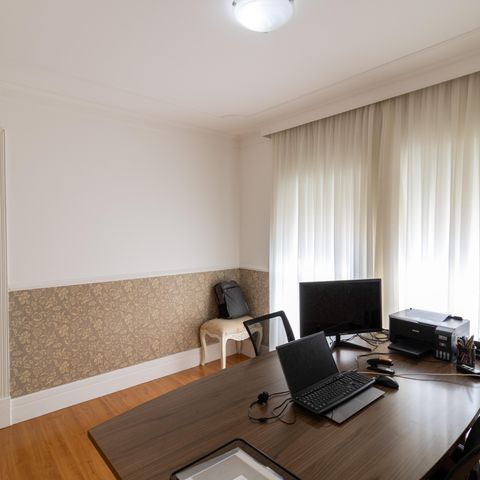Casa de condomínio à venda com 632m², 4 quartos e 6 vagas Casa de condomínio à venda com 632m², 4 quartos e 6 vagasSuíte 4