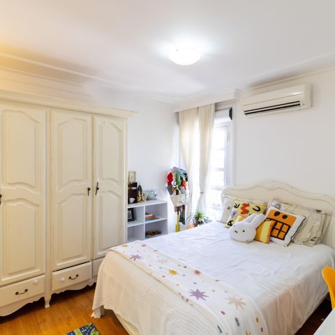 Casa de condomínio à venda com 632m², 4 quartos e 6 vagas Casa de condomínio à venda com 632m², 4 quartos e 6 vagasSuíte 3