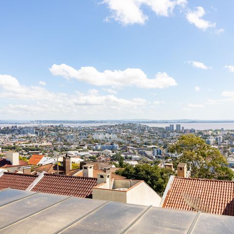 Casa de condomínio à venda com 632m², 4 quartos e 6 vagas Casa de condomínio à venda com 632m², 4 quartos e 6 vagasVista da Suíte
