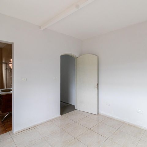Casa à venda com 260m², 3 quartos e 1 vaga Casa à venda com 260m², 3 quartos e 1 vagaSuíte