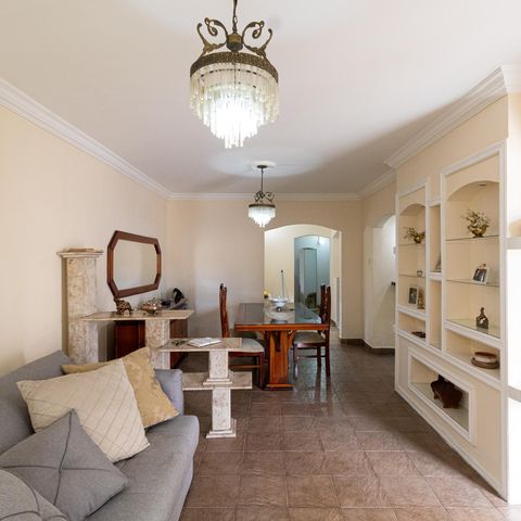 Casa à venda com 260m², 3 quartos e 1 vaga Casa à venda com 260m², 3 quartos e 1 vagaSala