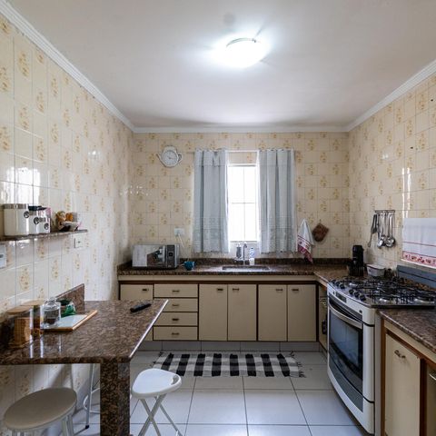 Casa à venda com 260m², 3 quartos e 1 vaga Casa à venda com 260m², 3 quartos e 1 vagaCozinha
