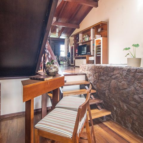 Casa à venda com 260m², 3 quartos e 3 vagas Casa à venda com 260m², 3 quartos e 3 vagasSala 2