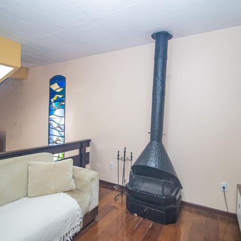 Casa à venda com 260m², 3 quartos e 3 vagas Casa à venda com 260m², 3 quartos e 3 vagasSala 3
