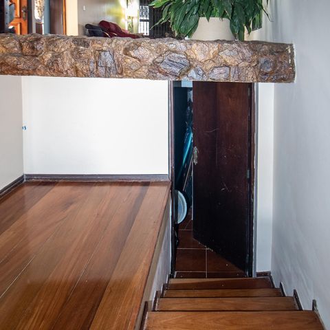 Casa à venda com 260m², 3 quartos e 3 vagas Casa à venda com 260m², 3 quartos e 3 vagasSala 2