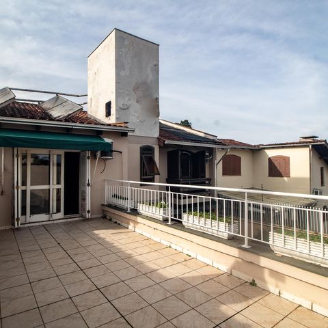 Casa à venda com 260m², 3 quartos e 3 vagas Casa à venda com 260m², 3 quartos e 3 vagasvaranda 2