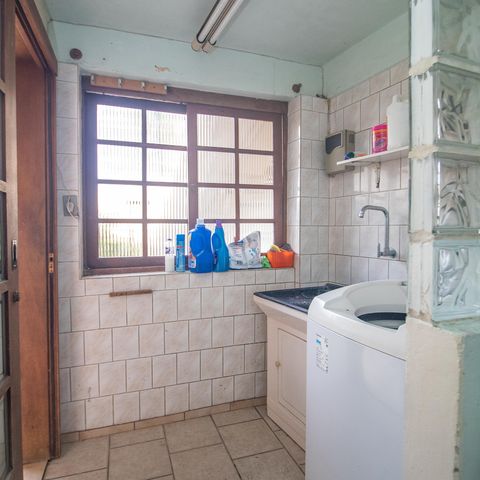 Casa à venda com 260m², 3 quartos e 3 vagas Casa à venda com 260m², 3 quartos e 3 vagasÁrea de Serviço