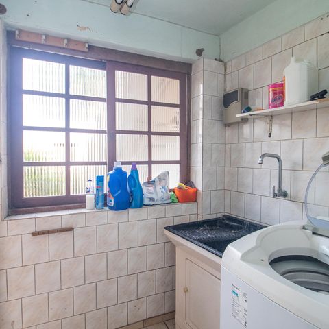 Casa à venda com 260m², 3 quartos e 3 vagas Casa à venda com 260m², 3 quartos e 3 vagasÁrea de Serviço