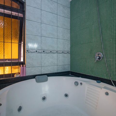 Casa à venda com 260m², 3 quartos e 3 vagas Casa à venda com 260m², 3 quartos e 3 vagasBanheiro da Suíte