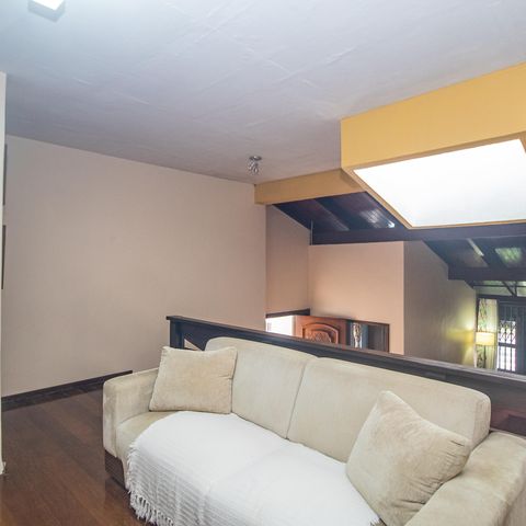 Casa à venda com 260m², 3 quartos e 3 vagas Casa à venda com 260m², 3 quartos e 3 vagasSala 3