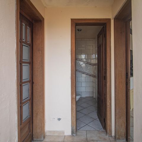 Casa à venda com 260m², 3 quartos e 3 vagas Casa à venda com 260m², 3 quartos e 3 vagasÁrea comum - Piscina