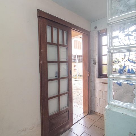 Casa à venda com 260m², 3 quartos e 3 vagas Casa à venda com 260m², 3 quartos e 3 vagasÁrea de Serviço
