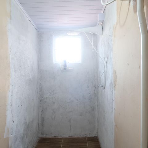 Casa à venda com 195m², 2 quartos e 3 vagasBanheiro de serviço