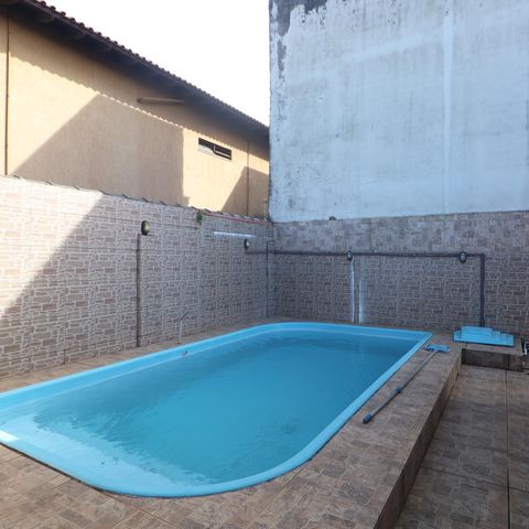 Casa à venda com 195m², 2 quartos e 3 vagasÁrea comum - Piscina