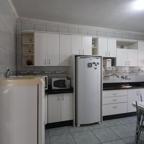 Casa à venda com 195m², 2 quartos e 3 vagasCozinha