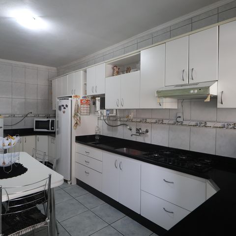 Casa à venda com 195m², 2 quartos e 3 vagasCozinha