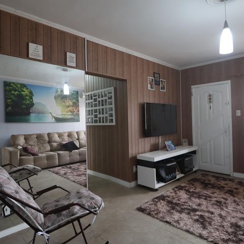 Casa à venda com 195m², 2 quartos e 3 vagasSala