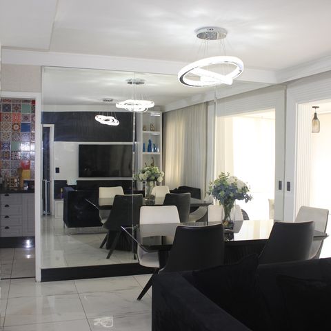 Apartamento à venda com 115m², 4 quartos e 2 vagasSala