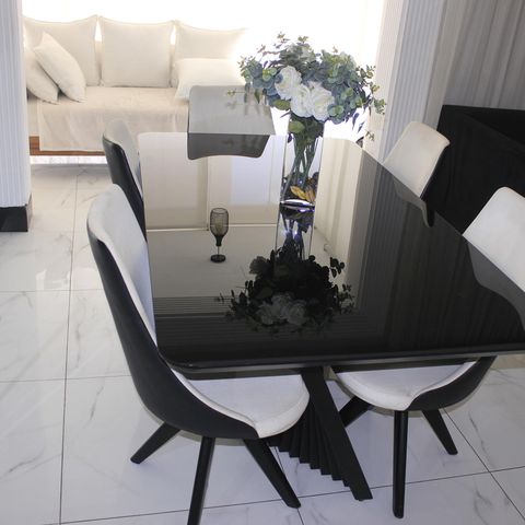 Apartamento à venda com 115m², 4 quartos e 2 vagasSala