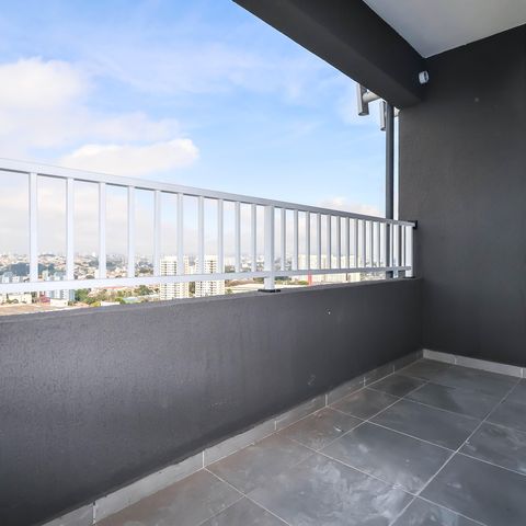 Apartamento à venda com 42m², 2 quartos e 1 vaga Apartamento à venda com 42m², 2 quartos e 1 vagaVaranda
