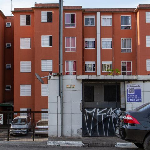 Apartamento para alugar com 54m², 2 quartos e 1 vagaFachada e portaria