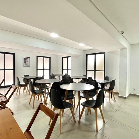 Apartamento à venda com 40m², 2 quartos e 1 vaga Apartamento à venda com 40m², 2 quartos e 1 vagaÁrea comum - Salão de festas