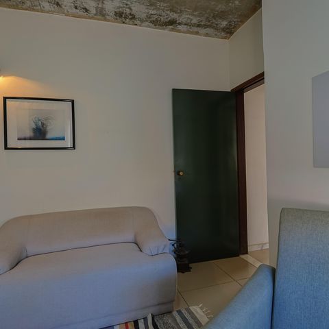 Casa à venda com 302m², 5 quartos e 3 vagas Casa à venda com 302m², 5 quartos e 3 vagasEscritório