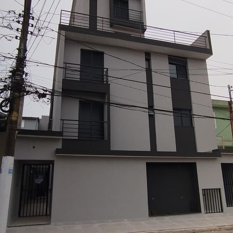 Apartamento à venda com 38m², 2 quartos e sem vaga Apartamento à venda com 38m², 2 quartos e sem vagaFachada + Placa