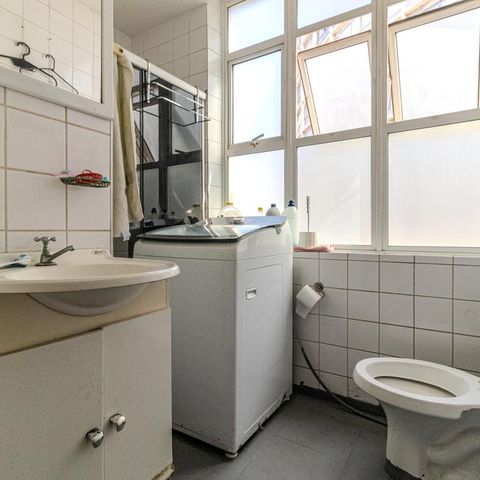 Apartamento à venda com 60m², 2 quartos e sem vaga Apartamento à venda com 60m², 2 quartos e sem vagaBanheiro Social