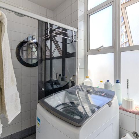 Apartamento à venda com 60m², 2 quartos e sem vaga Apartamento à venda com 60m², 2 quartos e sem vagaBanheiro Social