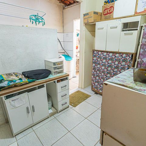 Casa à venda com 250m², 4 quartos e 2 vagas Casa à venda com 250m², 4 quartos e 2 vagasÁrea de Serviço