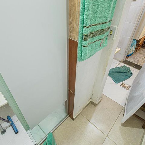 Casa à venda com 250m², 4 quartos e 2 vagas Casa à venda com 250m², 4 quartos e 2 vagasBanheiro da Suíte