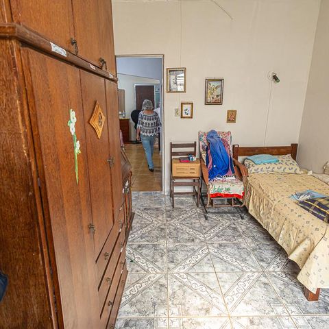 Casa à venda com 250m², 4 quartos e 2 vagas Casa à venda com 250m², 4 quartos e 2 vagasSuíte
