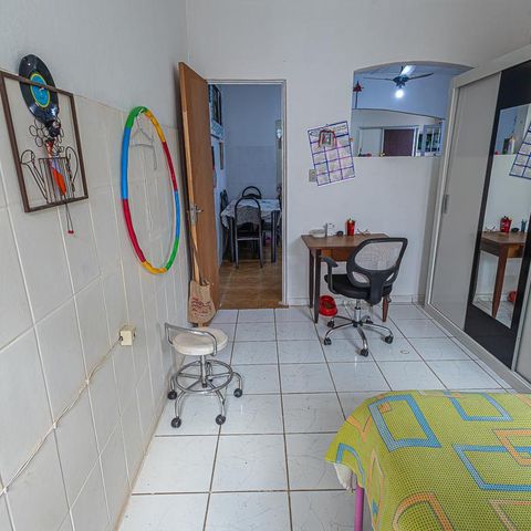 Casa à venda com 250m², 4 quartos e 2 vagas Casa à venda com 250m², 4 quartos e 2 vagasQuarto 1