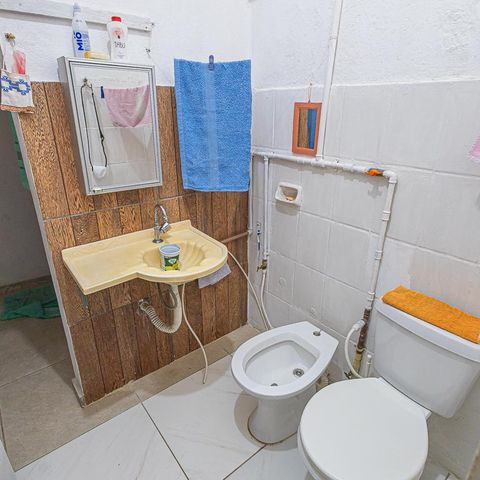 Casa à venda com 250m², 4 quartos e 2 vagas Casa à venda com 250m², 4 quartos e 2 vagasBanheiro da Suíte