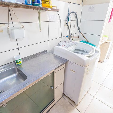 Casa à venda com 250m², 4 quartos e 2 vagas Casa à venda com 250m², 4 quartos e 2 vagasÁrea de Serviço