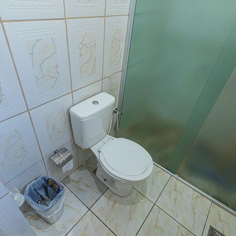 Casa à venda com 250m², 4 quartos e 2 vagas Casa à venda com 250m², 4 quartos e 2 vagasBanheiro