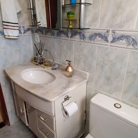 Apartamento à venda com 59m², 2 quartos e 2 vagas Apartamento à venda com 59m², 2 quartos e 2 vagasBanheiro