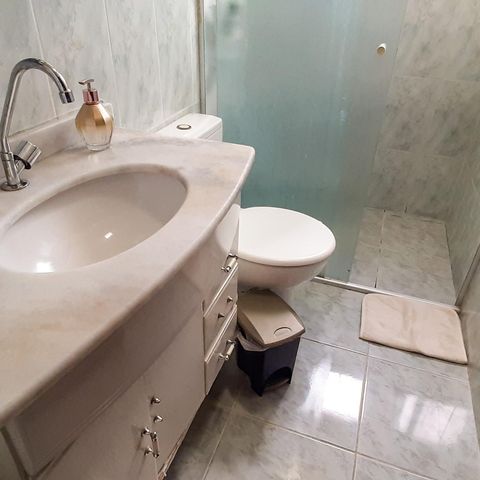 Apartamento à venda com 59m², 2 quartos e 2 vagas Apartamento à venda com 59m², 2 quartos e 2 vagasBanheiro