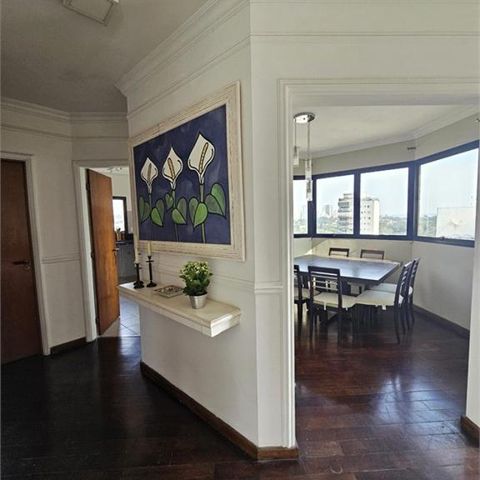 Apartamento à venda com 157m², 4 quartos e 2 vagas